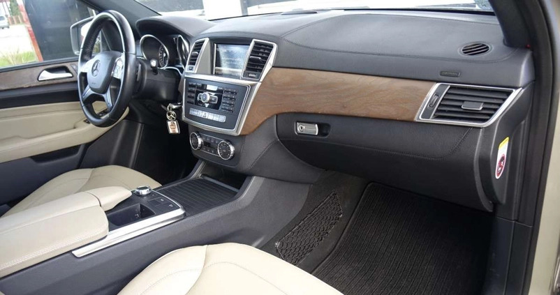 Mercedes-Benz ML cena 75700 przebieg: 228000, rok produkcji 2012 z Otmuchów małe 781